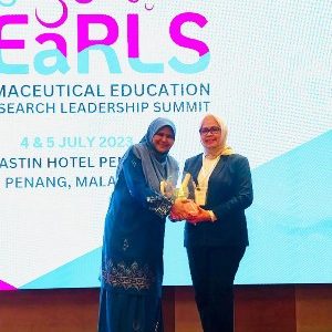 Dekan FFM Unhan RI Menjadi Pembicara pada Plenary Session dalam Konferensi PEarLS bahas “Outcome Based Education  Curriculum in Embedding Military and Emergency to Undergraduate Pharmacy Program”