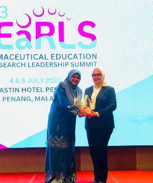 Dekan FFM Unhan RI Menjadi Pembicara pada Plenary Session dalam Konferensi PEarLS bahas “Outcome Based Education  Curriculum in Embedding Military and Emergency to Undergraduate Pharmacy Program”