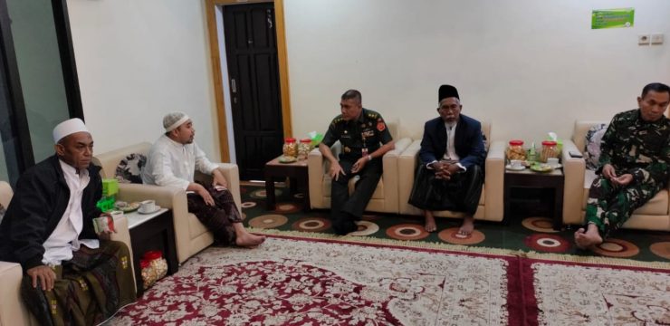 Dekan Fakultas Keamanan Nasional Universitas Pertahanan RI Melaksanakan Kunjungan Ke Pondok Pesantren Riyadlul Jannah Pacet, Jawa Timur.