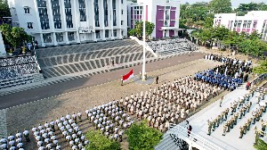 Civitas Akademika Unhan RI Melaksanakan Upacara Peringatan Hari Ulang Tahun Kemerdekaan RI ke-78