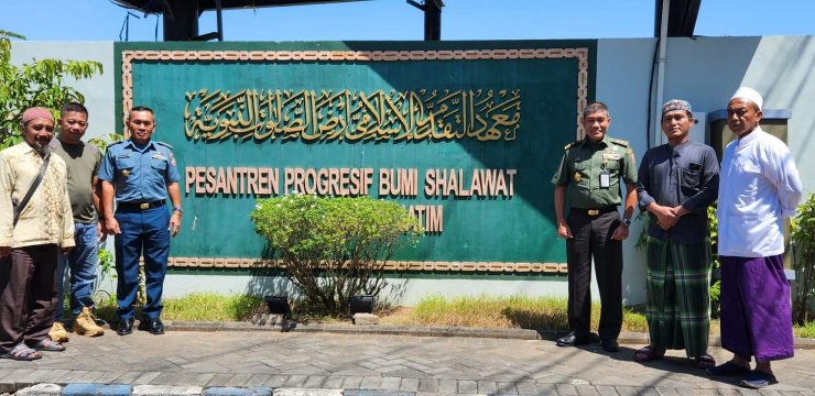 Kunjungan Dekan Fakultas Keamanan Nasional ke Pondok Pesantren Bumi Sholawat Desa Lebo dan Pondok Pesantren Bureng