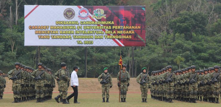 Wamenhan RI Secara Resmi Menutup Pendidikan Dasar Militer Chandradimuka Kadet Mahasiswa S1 Corhot-4 Unhan RI TA. 2023 dan Menetapkan Sebagai Komponen Cadangan Tahun 2023.