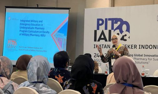Dekan FFM dan Dosen Tetap FFM Unhan RI sebagai Pembicara dalam Rakernas dan Pekan Ilmiah Tahunan Ikatan Apoteker Indonesia (PIT IAI) 2023.