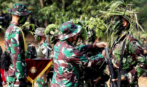 Rektor Unhan RI Pimpin Upacara Penutupan Cadet On Military Basic Training (COMBAT) Batch II