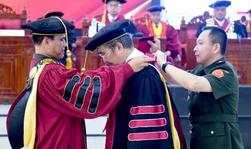 Unhan RI Laksanakan Pengukuhan Ilmu Pertahanan Bidang Hukum Tata Negara Fakultas Keamanan Nasional Prof. Dr. Jimly Asshiddiqie, SH., M.H., sebagai Guru Besar Tidak Tetap Ilmu Pertahanan Bidang Hukum Tata Negara Fakultas Keamanan Nasional Unhan RI