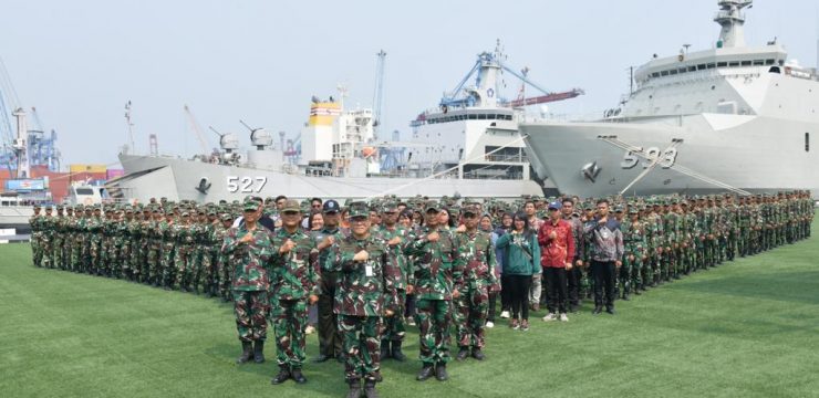 Rektor Unhan RI Pimpin Apel Pagi Pelepasan Kadet Mahasiswa D-3