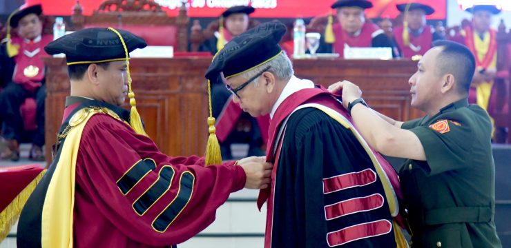 Unhan RI Laksanakan Pengukuhan Guru Besar Ilmu Pertahanan Bidang Kebijakan Penerbangan Pascasarjana Unhan RI Prof. Dr. lr. Asep Adang Supriyadi, S.T., M.M., IPU., ASEAN Eng., sebagai Guru Besar Tetap Ilmu Pertahanan Bidang Kebijakan Penerbangan Pascasarjana Unhan RI.