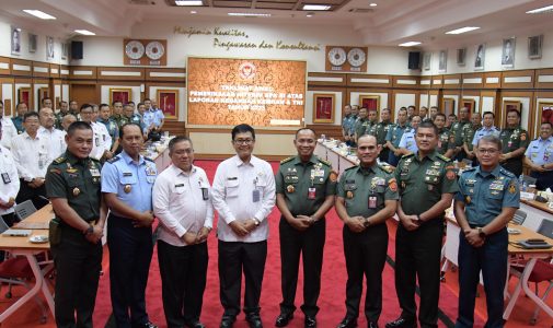 Rektor Unhan RI Menghadiri Taklimat awal Pemeriksaan Interim Laporan Keuangan Kemhan RI dan TNI TA. 2023.   