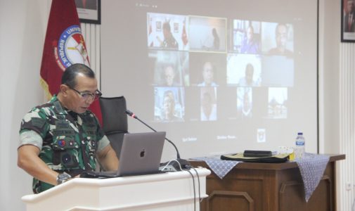 Direktur Pascasarjana Unhan RI Menyelenggarakan Dialog Akademik Guru Besar dan Dosen Doktoral Unhan RI.