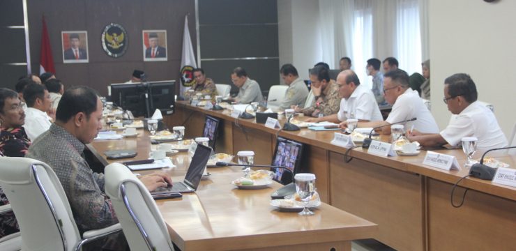 Rektor Unhan RI Paparkan Upaya Peningkatan Ketersediaan Air dan Produksi Padi Pada Rapat Koordinasi Tingkat Menteri.