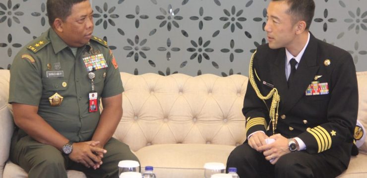 Unhan RI Menerima Kunjungan Atase Pertahanan Jepang Captain (N) Hamakawa Sho bersama Ketua Konsil Kedokteran Indonesia, Prof. dr. Taruna Ikrar, M.Biomed, Ph.D. Membahas Potensi Kerjasama Dengan National Defense Medical College (NDMC) Jepang.