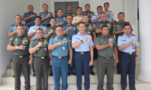 Unhan RI Menerima Kunjungan Komandan Sesko TNI Bersama TIM Sosialisasi Kurikulum Sesko TNI.