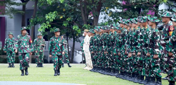 Rektor Unhan RI Pimpin Upacara Pengantaran Satgas Latsitarda Kadet Mahasiswa Unhan RI di Ibu Kota Negara (IKN) Kalimantan Timur TA. 2024