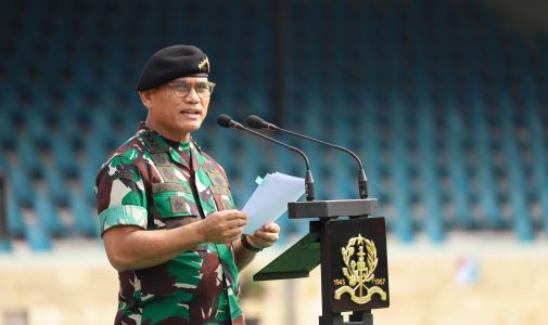 Rektor Unhan RI Buka Diksarmil Chandradimuka Kadet Mahasiswa S-1 Unhan RI di Akmil Magelang