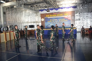 KRI Banda Aceh-593 Menjadi Kelas Terapung Bagi Kadet Mahasiswa Unhan RI