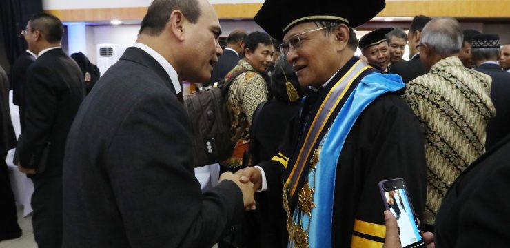 Rektor Unhan RI Hadiri Sidang Senat Terbuka Pengukuhan Guru Besar Vokasi Politeknik Ahli Usaha Perikanan 
