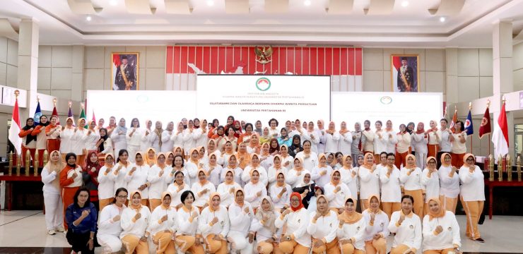 Dharma Wanita Persatuan Universitas Pertahanan RI Gelar Olahraga Bersama dan Pertemuan Anggota