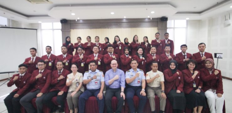 Mahasiswa Program Magister Pascasarjana Unhan RI dan Pakar Internasional Dr. Deniz Kocak dari Helmut Schmidt University, Berlin, Bahas Ancaman terhadap Infrastruktur Maritim