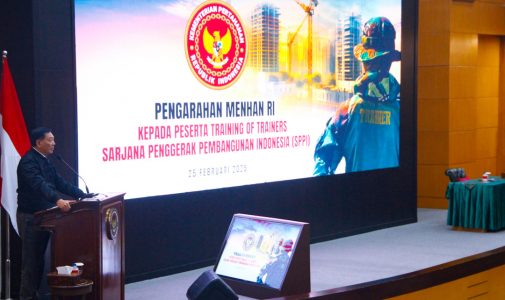 Rektor Unhan RI Beserta 32 orang Koordinator Pusat Unhan RI dan 477 Peserta Training of Trainers Ikuti Pengarahan Menhan RI: Peran Strategis Peserta ToT Diklat SPPI sebagai Ujung Tombak Pelatihan Calon Personel SPPI.