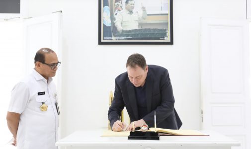 Rektor Unhan RI Terima Paparan ALTS Canada, ALT, dan Smartfren-Sinar Mas Terkait R&D Drone dan Sensor dalam Skema Public-Private Partnership.