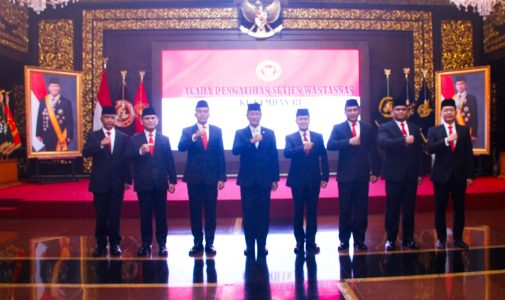 Rektor Unhan RI Hadiri Acara Pengalihan Sekretariat Jenderal Dewan Pertahanan Nasional (Wantannas) ke Kementerian Pertahanan RI.