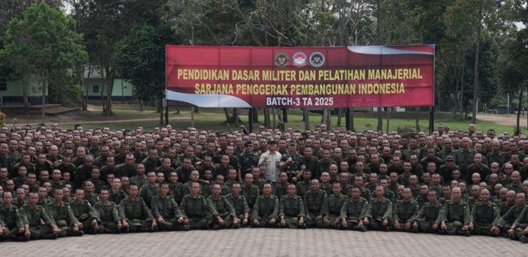Rektor Unhan RI Tinjau Langsung Pelaksanaan Diksarmil SPPI Batch-3 di Baturaja, Didampingi Dankolat II SPPI dan Komandan Puslatpur Kodiklat TNI AD.