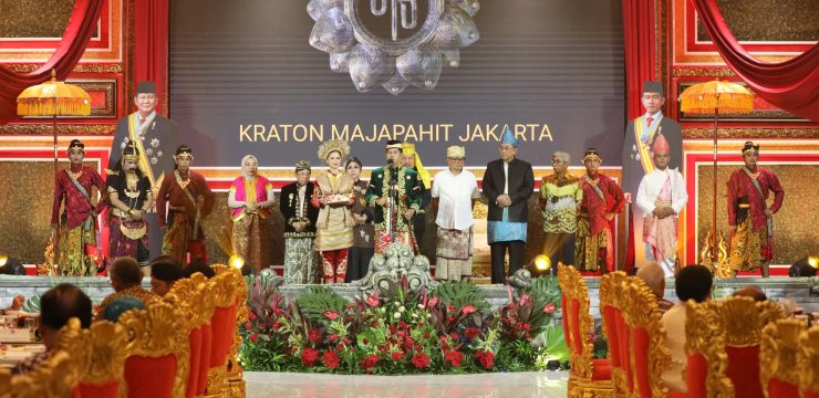 Rektor Unhan RI Hadiri Penobatan Raja Kebudayaan Banjar Kalimantan di Kraton Majapahit Jakarta.