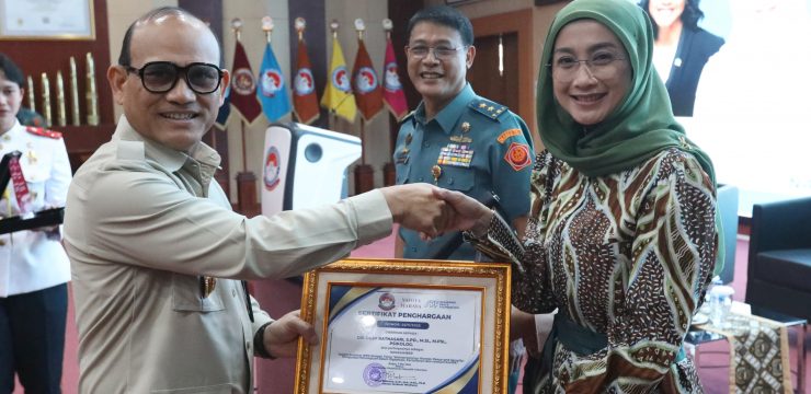 Rektor Unhan RI Membuka Seminar Nasional “Women, Peace and Security” dalam Perspektif Strategi Pertahanan Negara.
