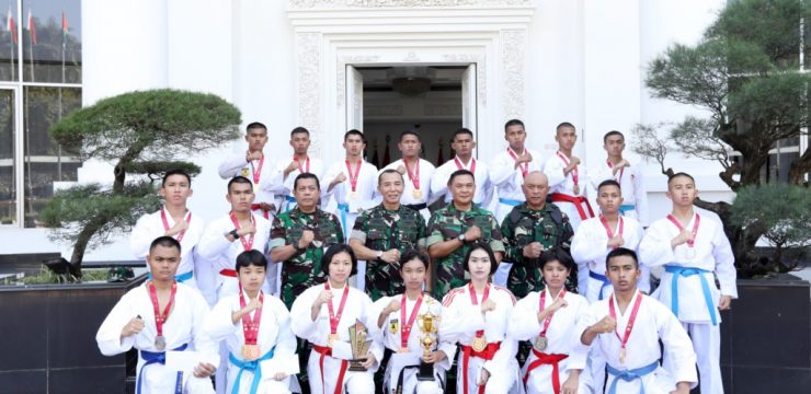 Wakil Rektor Unhan RI Sambut Kontingen Karate Kadet Mahasiswa Unhan RI Peraih 28 Medali Kejuaraan Piala Menhan RI: Tegaskan “Ini Bukan Soal Bertanding Saja, Tapi Latihan Karakter dan Kepemimpinan”.