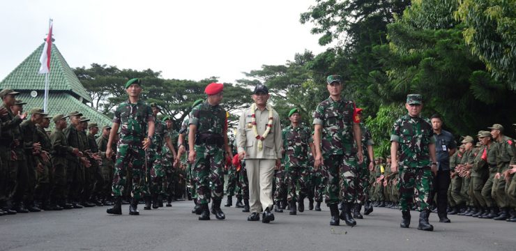 Rektor Unhan RI Tinjau dan Beri Pengarahan dalam Pelaksanaan Diksarmil SPPI Batch-3 di Rindam IV/Diponegoro