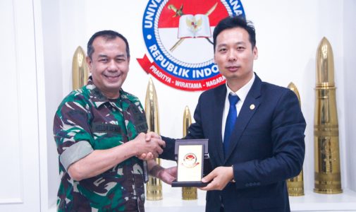 Rektor Unhan RI diwakili Wakil Rektor Bidang Kerja Sama, Kelembagaan, Inovasi, dan Teknologi, Menerima Kunjungan Chief Representative of China National Nuclear Corporation.
