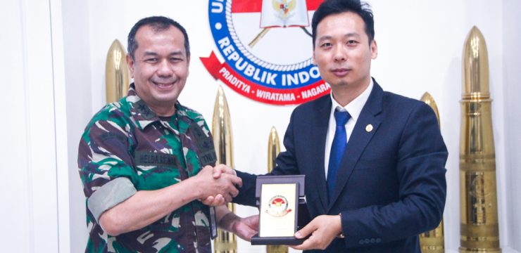 Rektor Unhan RI diwakili Wakil Rektor Bidang Kerja Sama, Kelembagaan, Inovasi, dan Teknologi, Menerima Kunjungan Chief Representative of China National Nuclear Corporation.