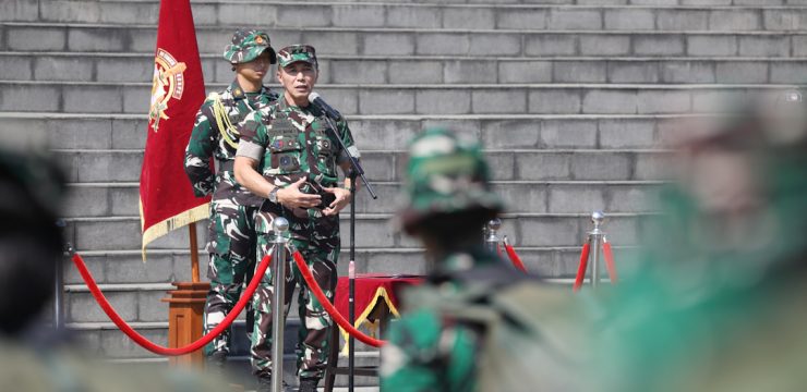 Wakil Rektor Unhan RI Mayor Jenderal TNI Dr. Totok Imam Santoso, S.IP., S.Sos., M.Tr. (Han)., Tegaskan Nilai Kepemimpinan dan Integritas Kepada Kadet Mahasiswa Unhan RI dalam Apel Kesiapan Latsitarda Nusantara Ke-45 Tahun 2025.