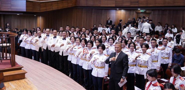 Rektor Unhan RI bersama Sivitas akademika Unhan RI Hadiri Konser Musik Peringatan 100 Tahun Hari Lahir Pahlawan Revolusi D.I. Pandjaitan.