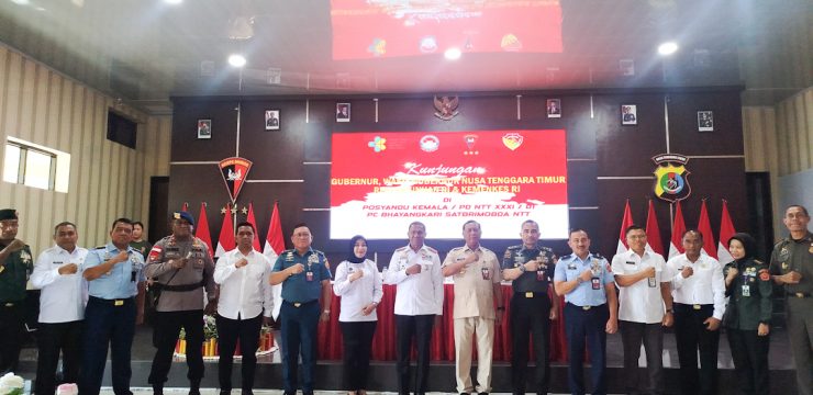 Rektor Unhan RI dan Wakil Gubernur NTT Kunjungi Posyandu Kemala Brimob NTT, Dukung Distribusi Program Makan Bergizi Gratis.