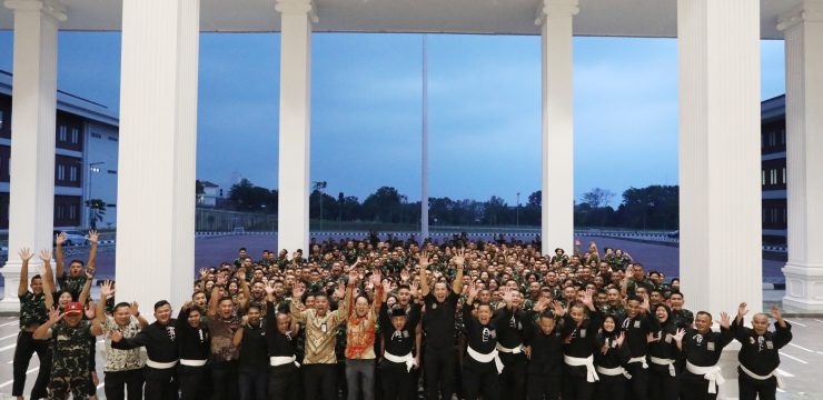 Penguatan Karakter Bela Negara, Warek III Unhan RI Berikan Pengarahan dan Ikuti Demonstrasi Silat Bersama siKadet Berpresta