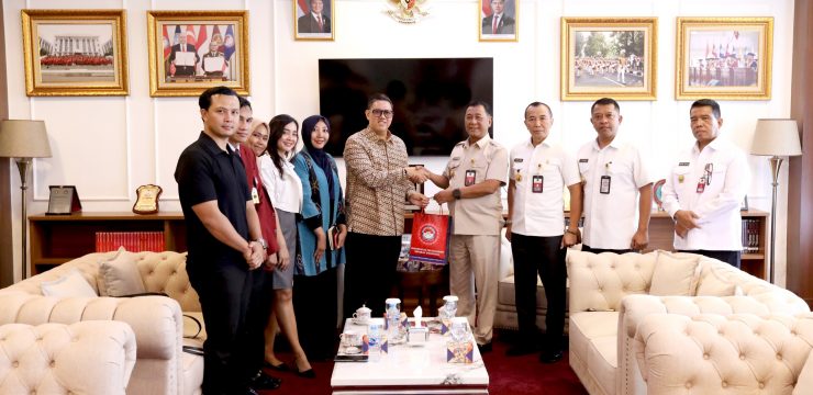 Rektor Unhan RI Terima Audiensi IKA Unhan RI, Perkuat Kontribusi Alumni dalam Transformasi Universitas Pertahanan.