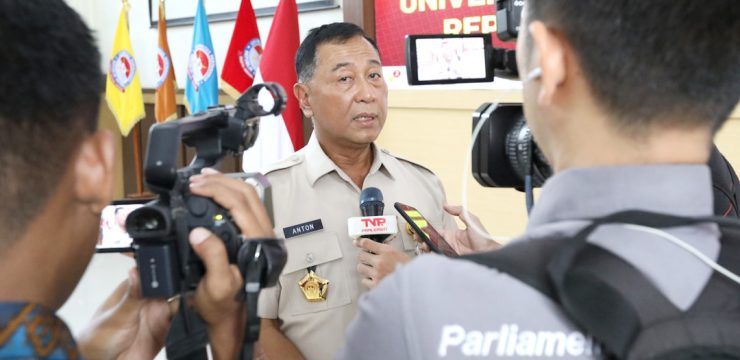 Wawancara Bersama Rektor Unhan RI dan Komisi I DPR RI Bahas Langkah Strategis Penguatan Pendidikan Tinggi Pertahanan: Dari Inovasi Satelit hingga Peran Prodi Diplomasi Pertahanan.