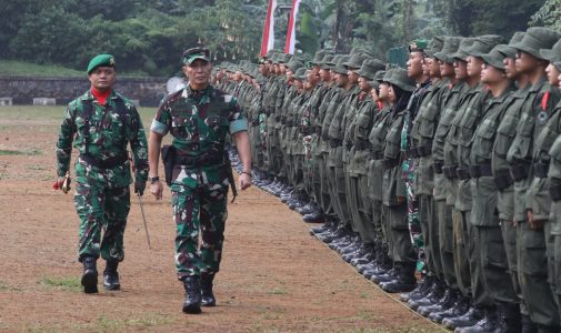 Unhan RI Laksanakan Upacara Pembukaan  Diksar Bela Negara Mahasiswa S-2 TA 2025/2026