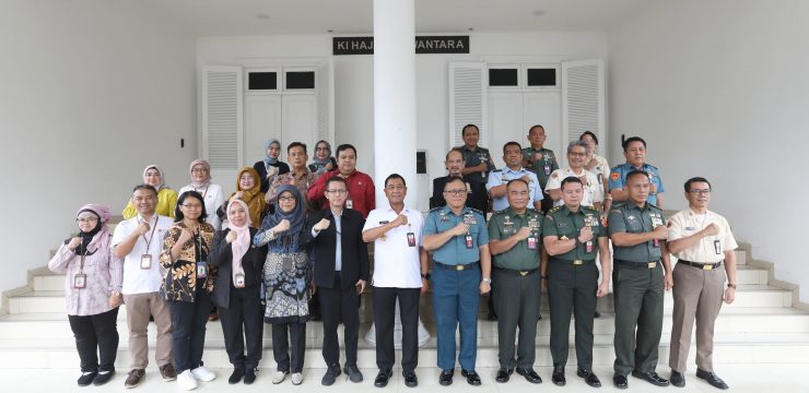 Rektor Unhan RI Terima Kunjungan Delegasi Badan Riset dan Inovasi Nasional (BRIN): “Langkah Penting Membangun Sinergi Strategis antara Pertahanan dan Riset Nasional”.