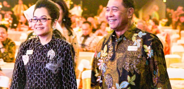 Rektor dan Ketua DWP Unhan RI, Bersama Tokoh Nasional Hadiri Peluncuran Buku “Selangkah di Belakang Mbak Tutut”.