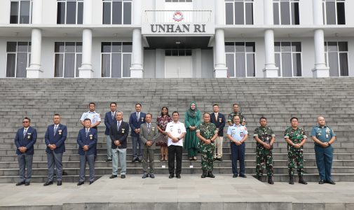 Rektor Unhan RI Menerima Courtesy Call Delegasi National Resilience College (NRC) Malaysia Cohort 6/2025
