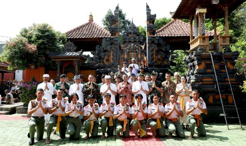 Rektor Unhan RI Resmikan Candi Bentar Pura Wira Santi Dharma di IPSC Sentul.
