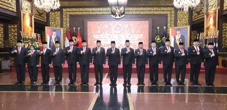 Rektor Unhan RI Hadiri Pelantikan dan Serah Terima Jabatan Pejabat Kementerian Pertahanan
