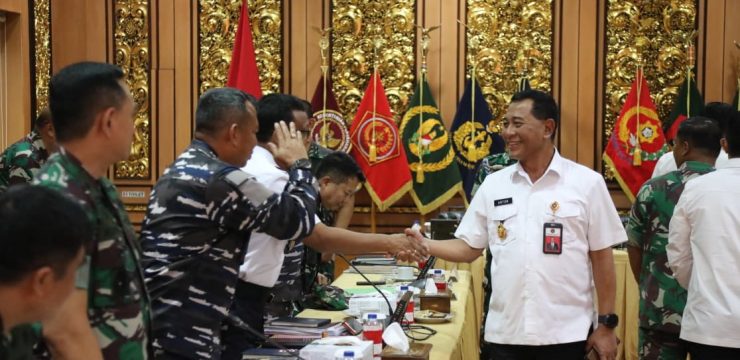 Rektor Unhan RI Hadiri Rapat Paparan Buku Navigasi Kebijakan Pertahanan Indonesia