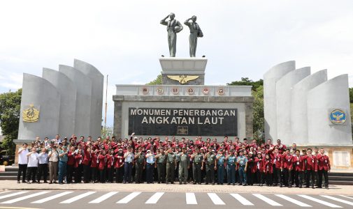 FSP dan FTTP Program Magister Unhan RI Selenggarakan Study Visit dan Kuliah Pakar: Perkuat Kemandirian Pertahanan Negara melalui Integrasi Industri Strategis dan Operasi Militer di Era Modern