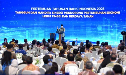Rektor Unhan RI beserta Kadet Mahasiswa Unhan RI Hadir pada Pertemuan Tahunan Bank Indonesia (PTBI) 2025