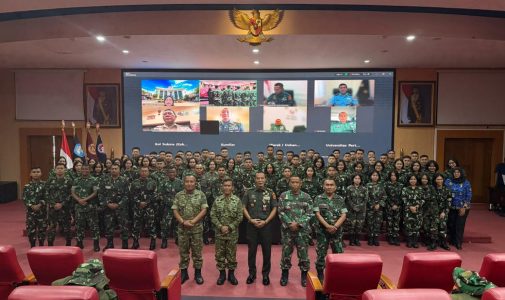 Rektor Unhan RI Berikan Amanah Khusus Kepada Satgas Kesehatan Kadet Mahasiswa Fakultas Kedokteran Militer Unhan RI untuk Operasi Bantuan Kemanusiaan Penanggulangan Bencana Sumatra.