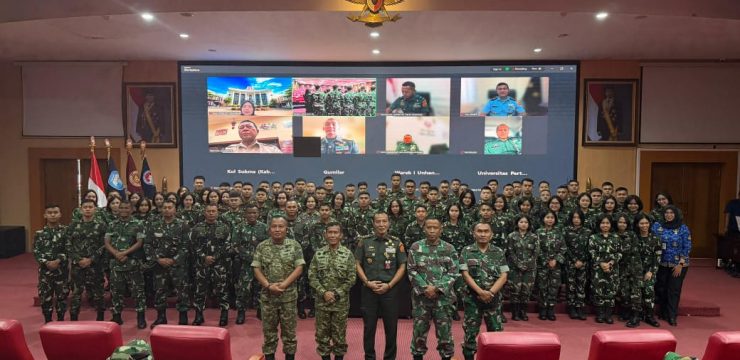 Rektor Unhan RI Berikan Amanah Khusus Kepada Satgas Kesehatan Kadet Mahasiswa Fakultas Kedokteran Militer Unhan RI untuk Operasi Bantuan Kemanusiaan Penanggulangan Bencana Sumatra.