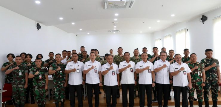 Rektor Unhan RI Terima Tim Satgas Air Unhan RI, Tegaskan Komitmen Penyediaan Air Bersih Pascabencana.